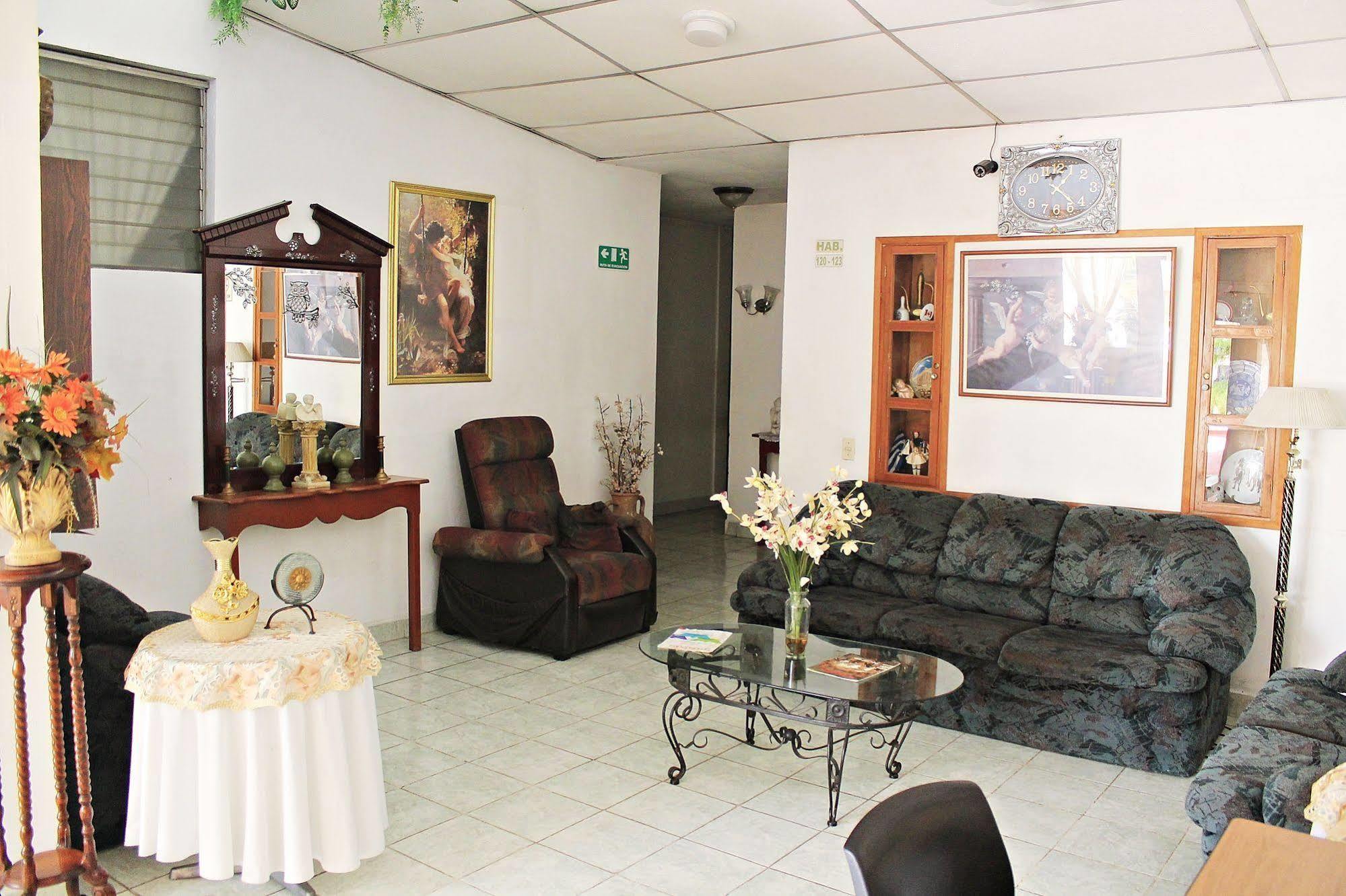 Hotel Grecia Real San Salvador Exterior foto