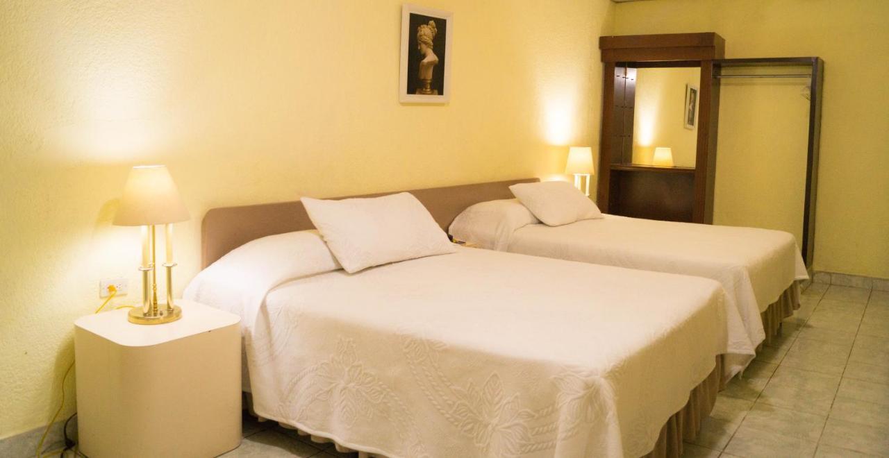 Hotel Grecia Real San Salvador Exterior foto